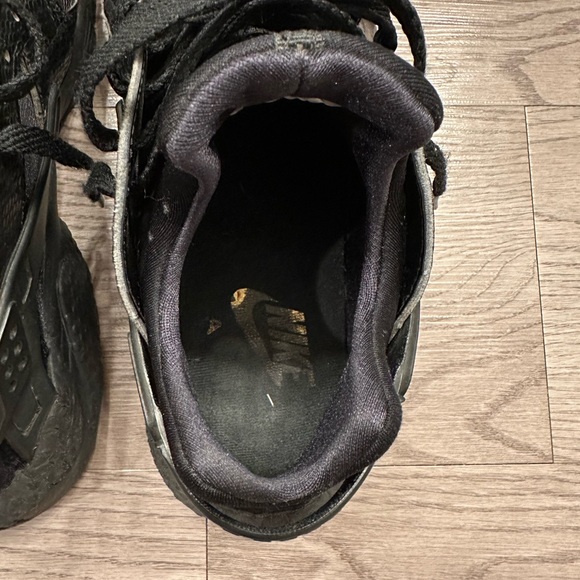 Nike Air Huarache - Black - Picture 6 of 9